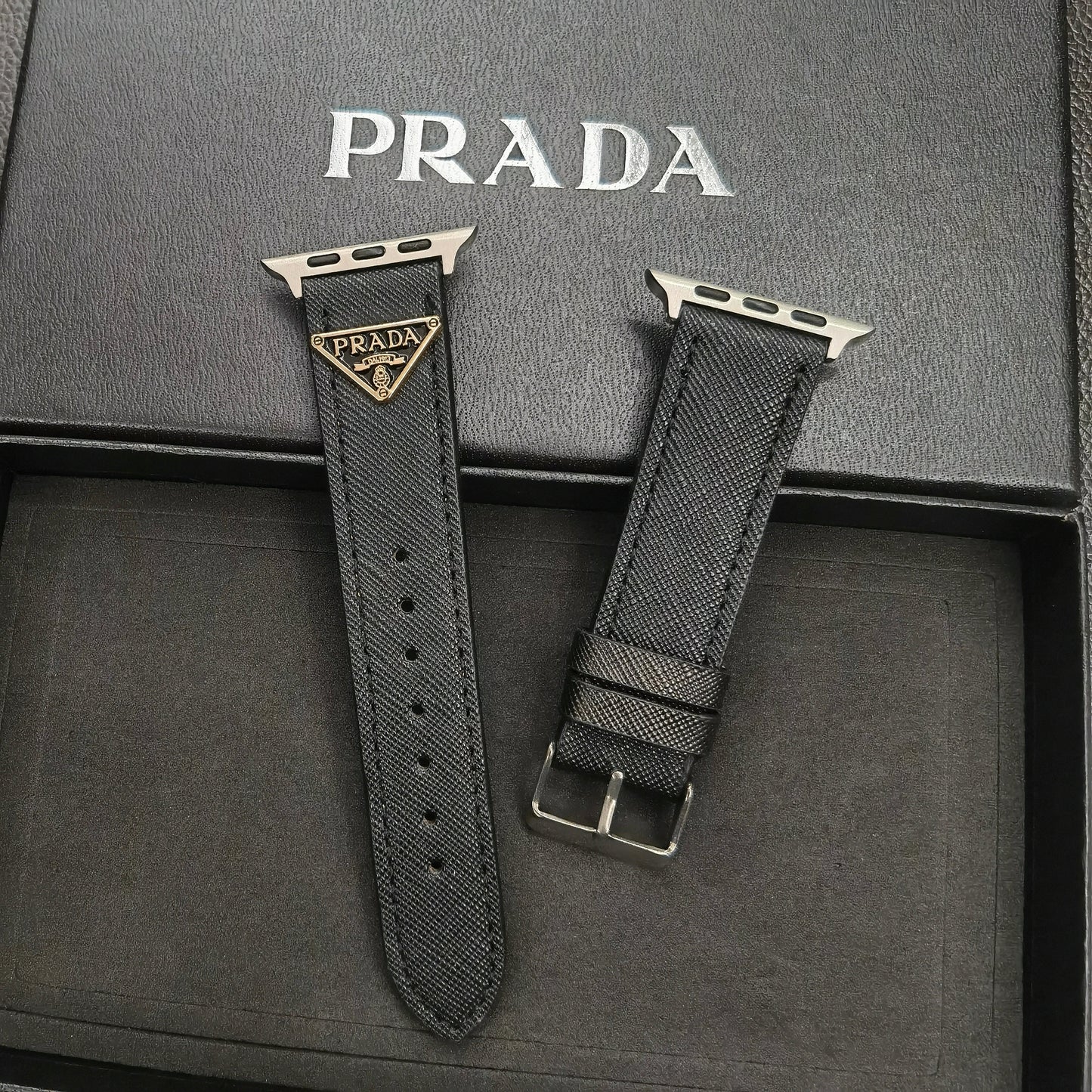 Luxury Prada Apple Watch Leather Black-SZW241759