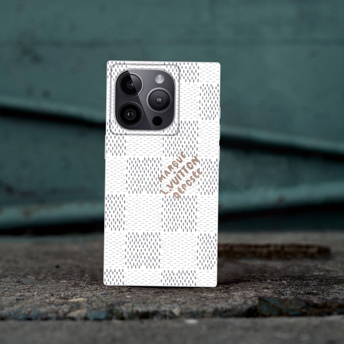 Limited Phone Case | Louis White Square